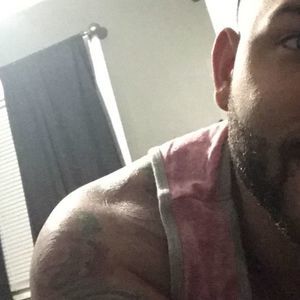 Meet your Posher, Giovani justin